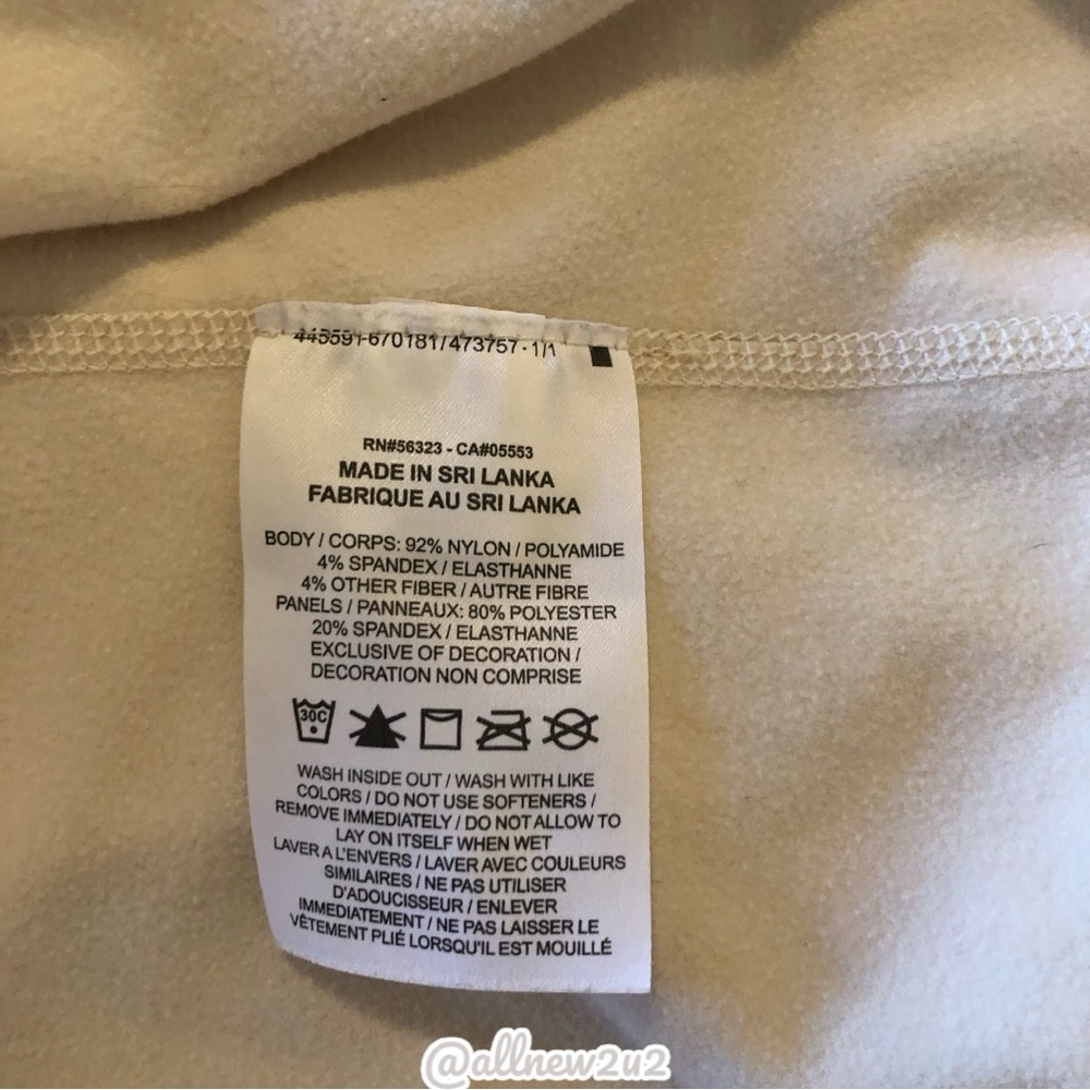 Nike Dri-Fit Women's Cream Long Sleeve Top Sz XS •Multiwinner Host Pick - Picture 7 of 11